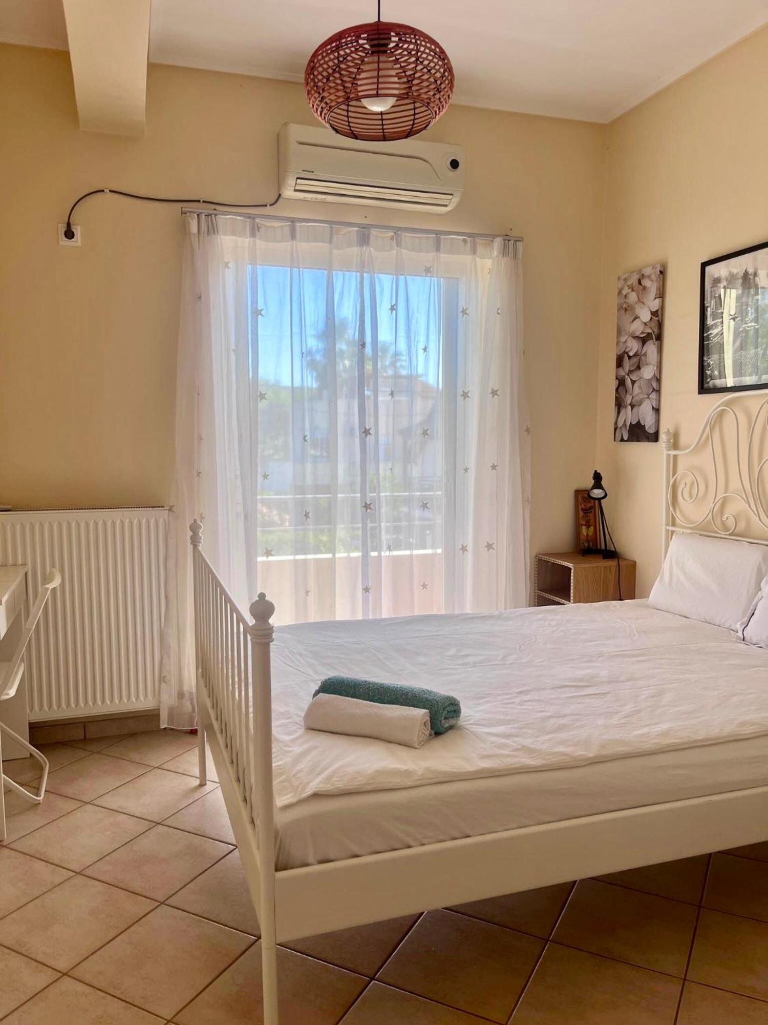 Chloe'S Sunrise Beach House Villa Atene Esterno foto